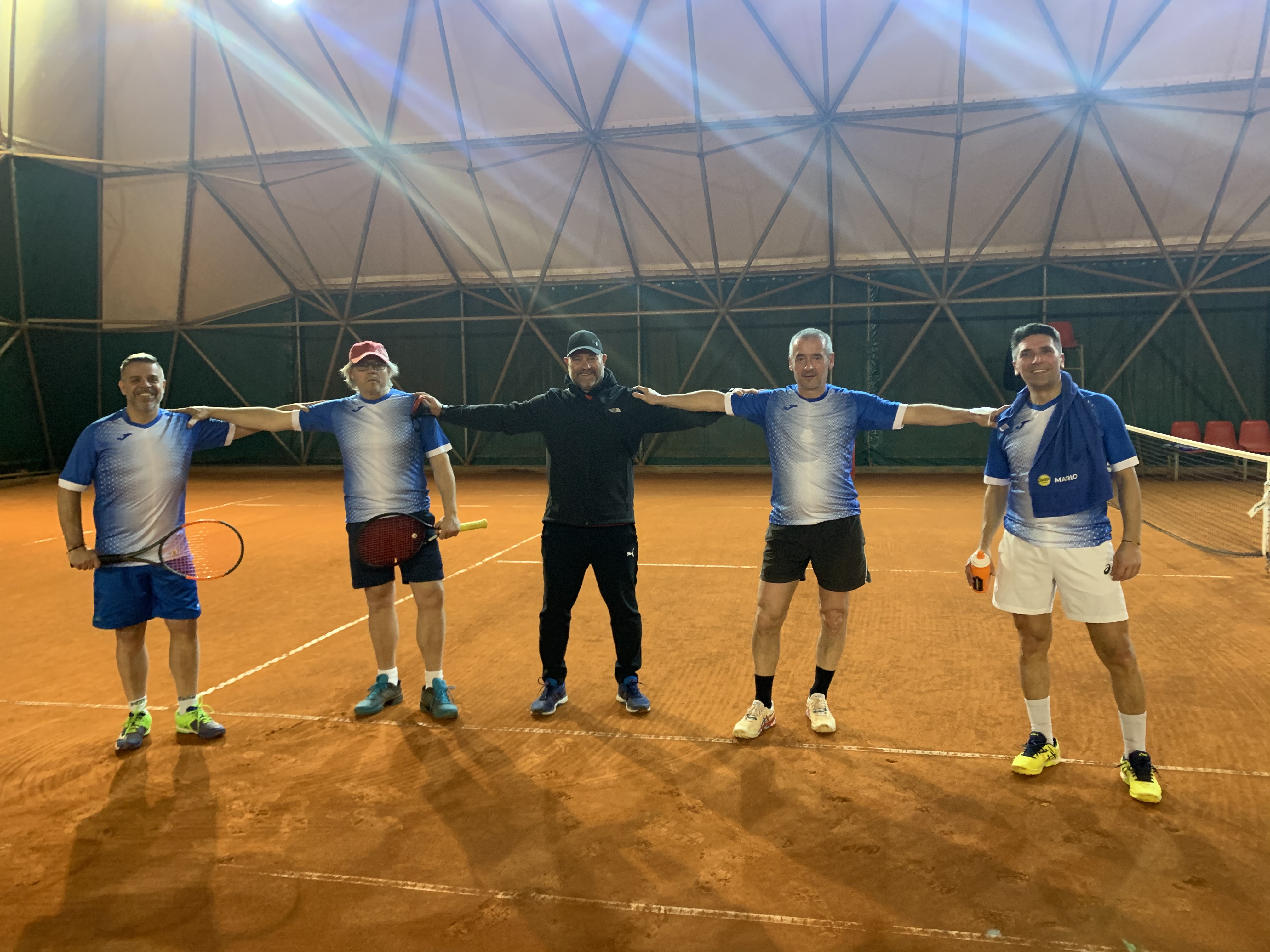 GRANDI I LEGGIERI! PASSANO ALLA ROYAL CUP!