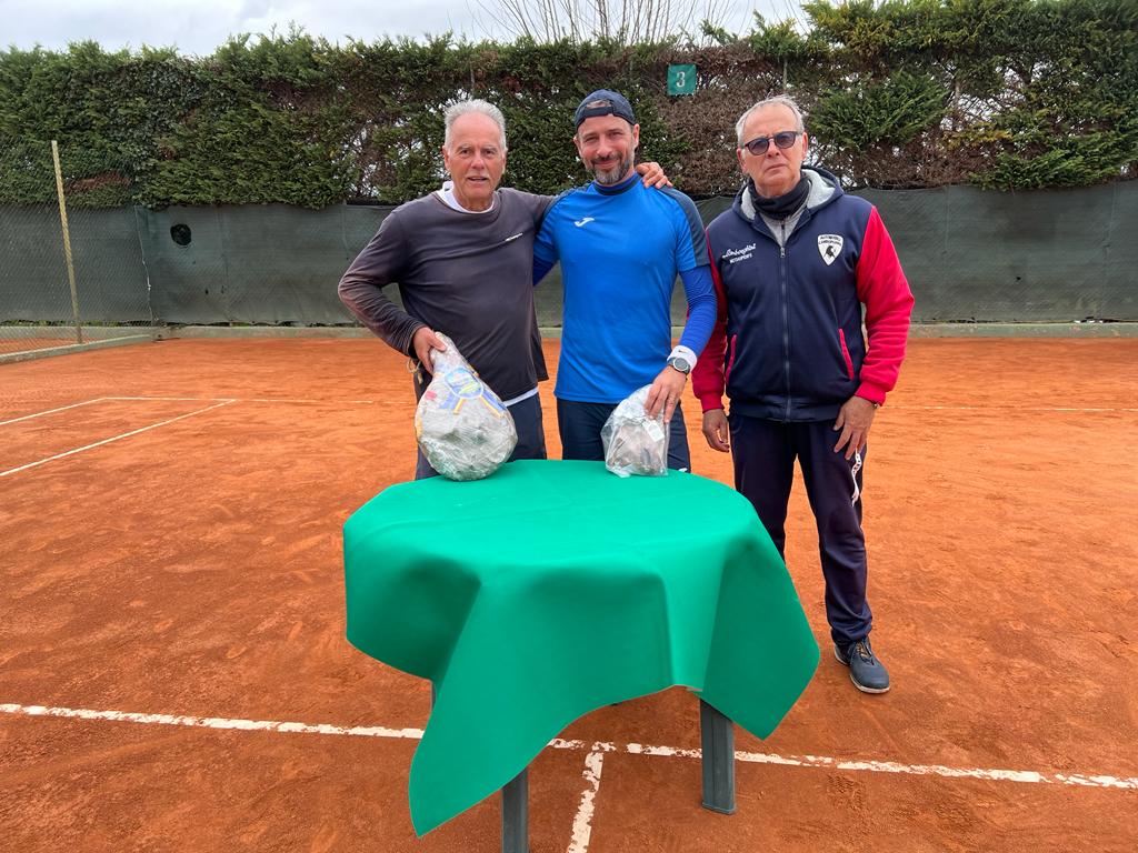 MEDAGLIA D'ARGENTO PER ENZO CASALVIERI AL MATCH BALL TC